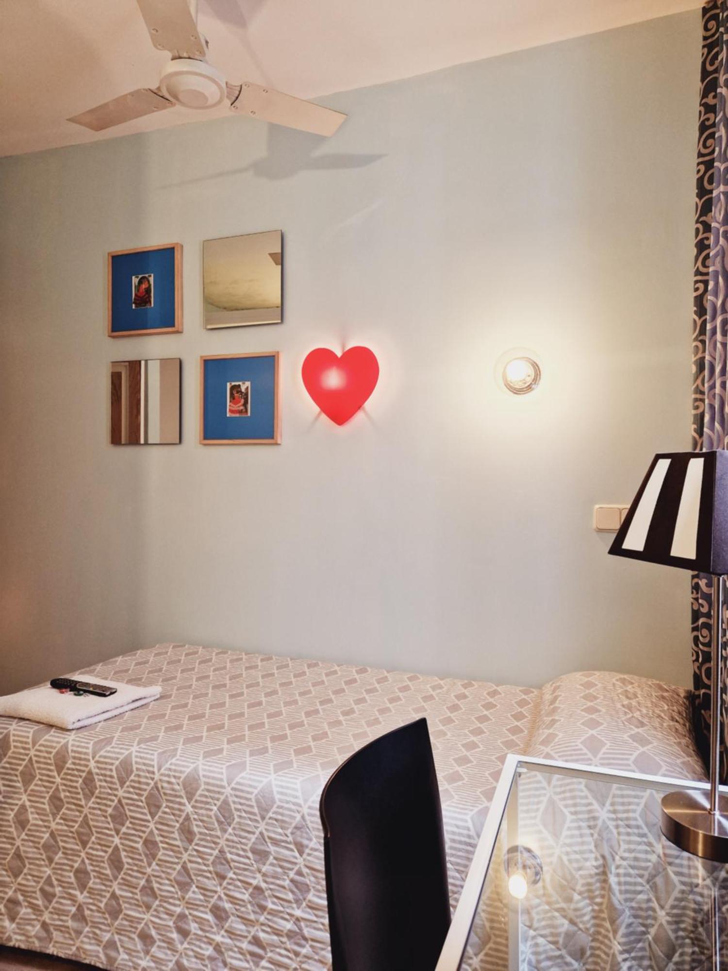 Casa De Huespedes Dolce Vita Madrid Luaran gambar