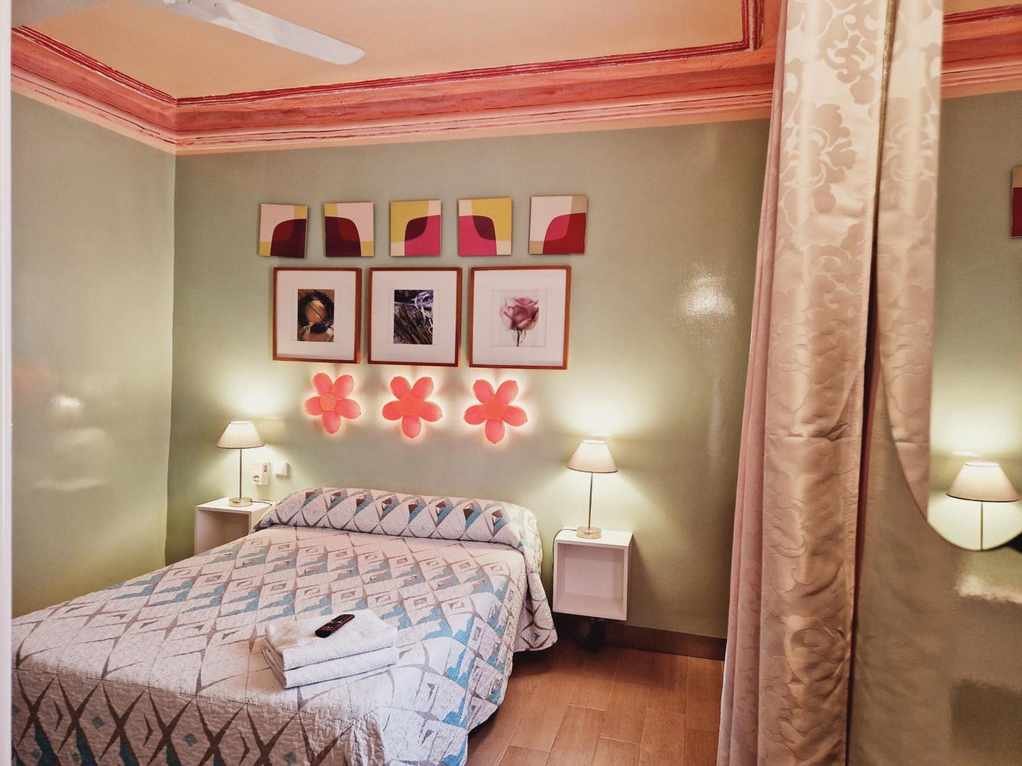 Casa De Huespedes Dolce Vita Madrid Luaran gambar