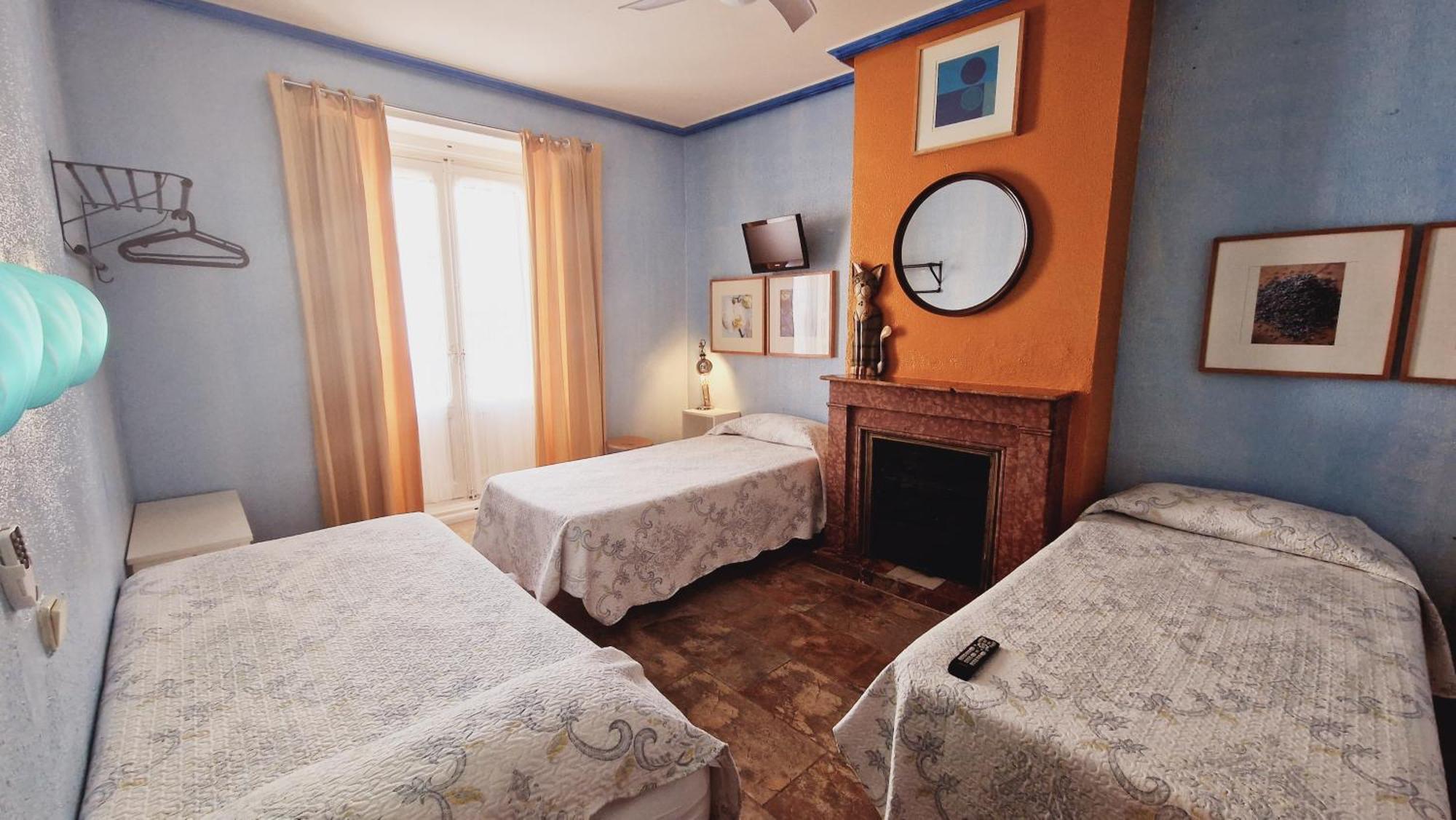 Casa De Huespedes Dolce Vita Madrid Luaran gambar