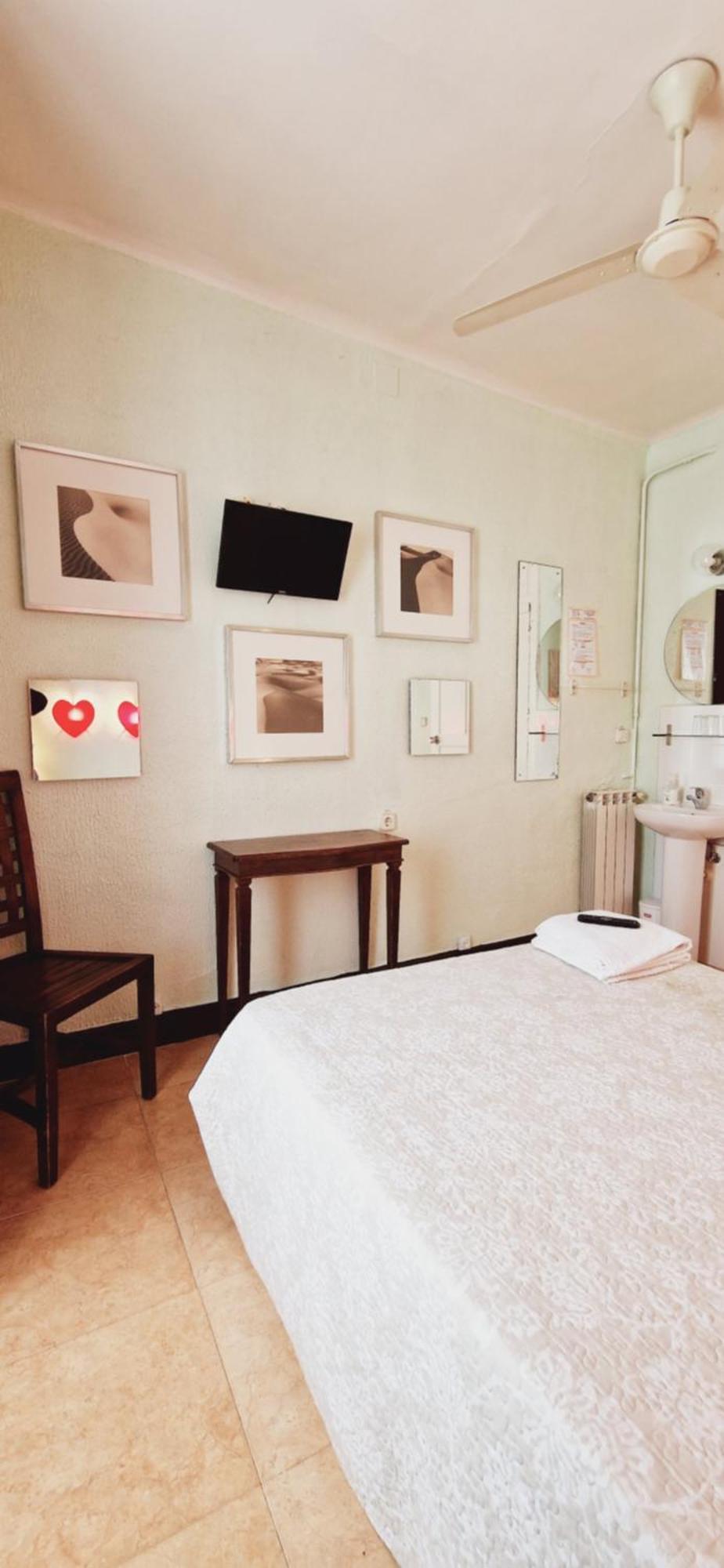 Casa De Huespedes Dolce Vita Madrid Luaran gambar