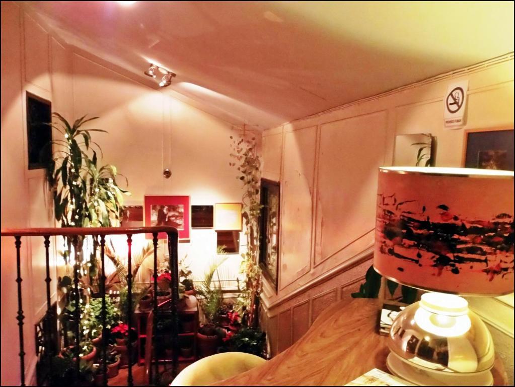 Casa De Huespedes Dolce Vita Madrid Luaran gambar