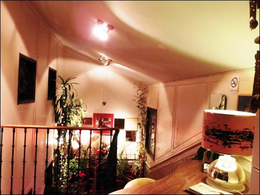 Casa De Huespedes Dolce Vita Madrid Luaran gambar